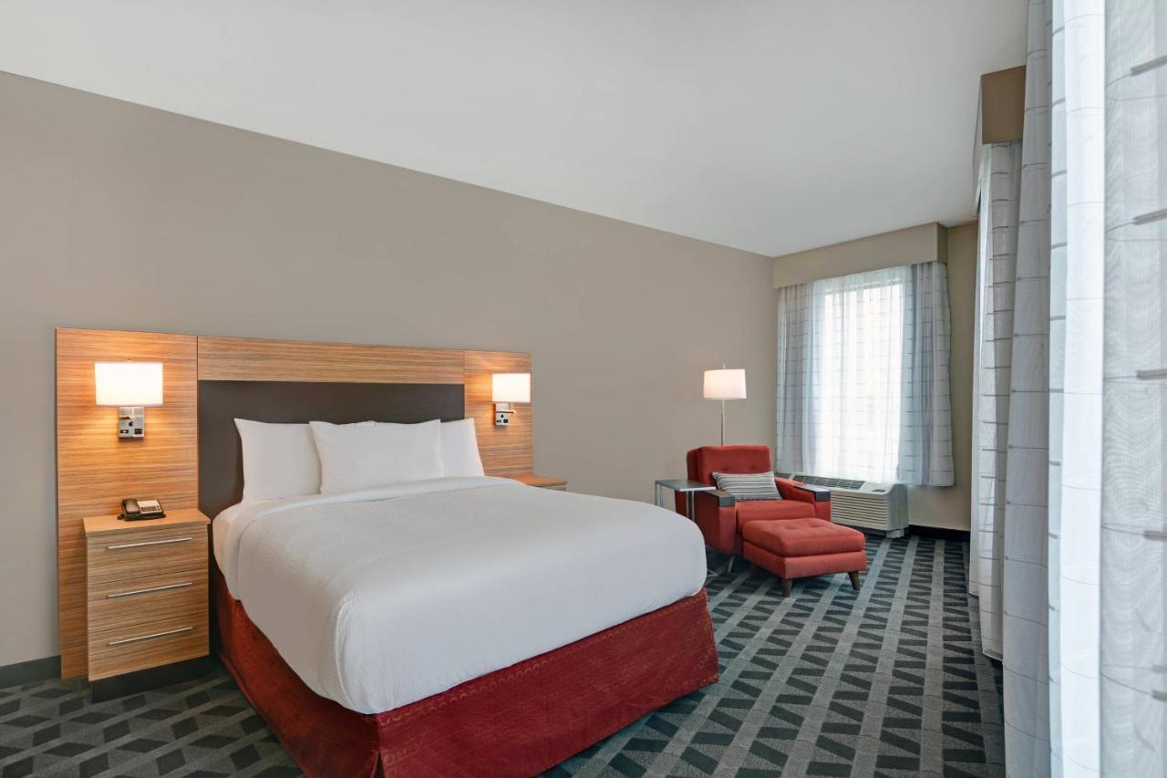 Towneplace Suites By Marriott Indianapolis Downtown Exterior photo